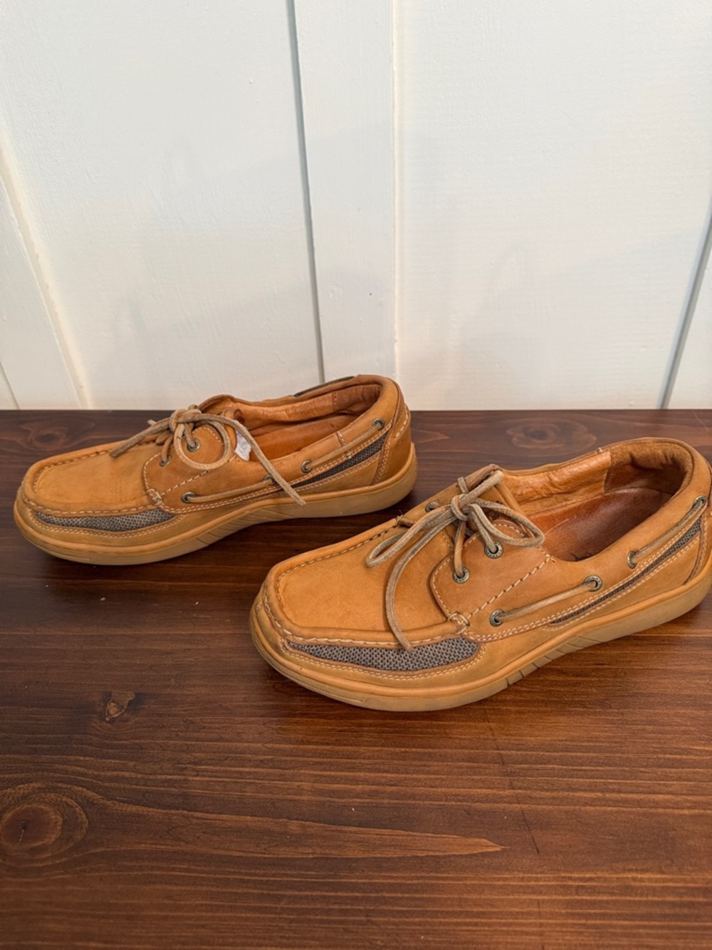 Leather Boat Shoes Men’s 9.5 Nubuck Deck Shoes Coastal Casual Tommy Bahama